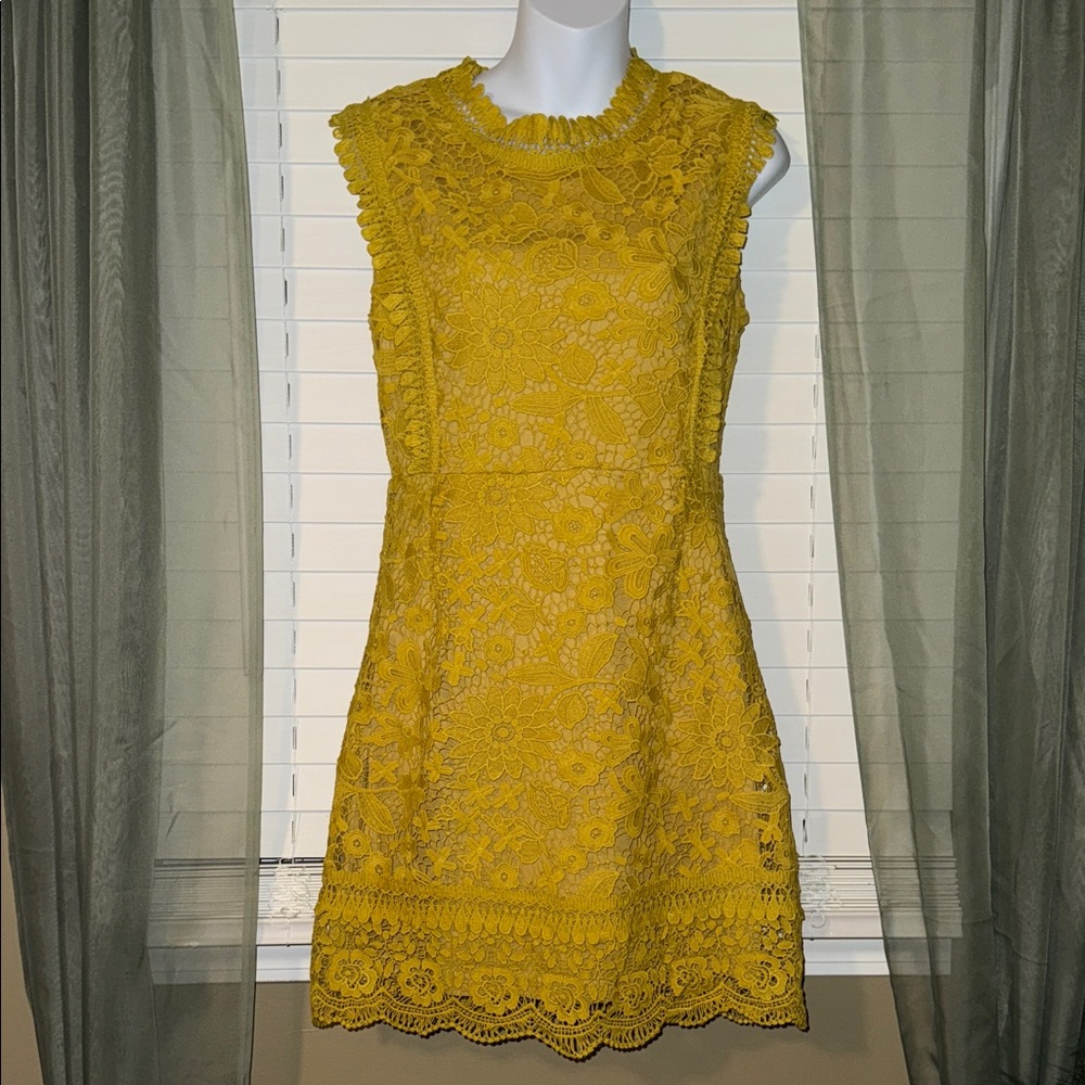 Love Encounter yellow Lacey dress size medium